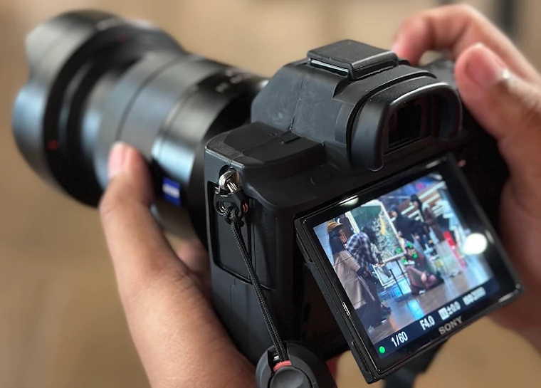 Natural Light vs Artificial Light: Mana yang Lebih Baik untuk Fotografi?